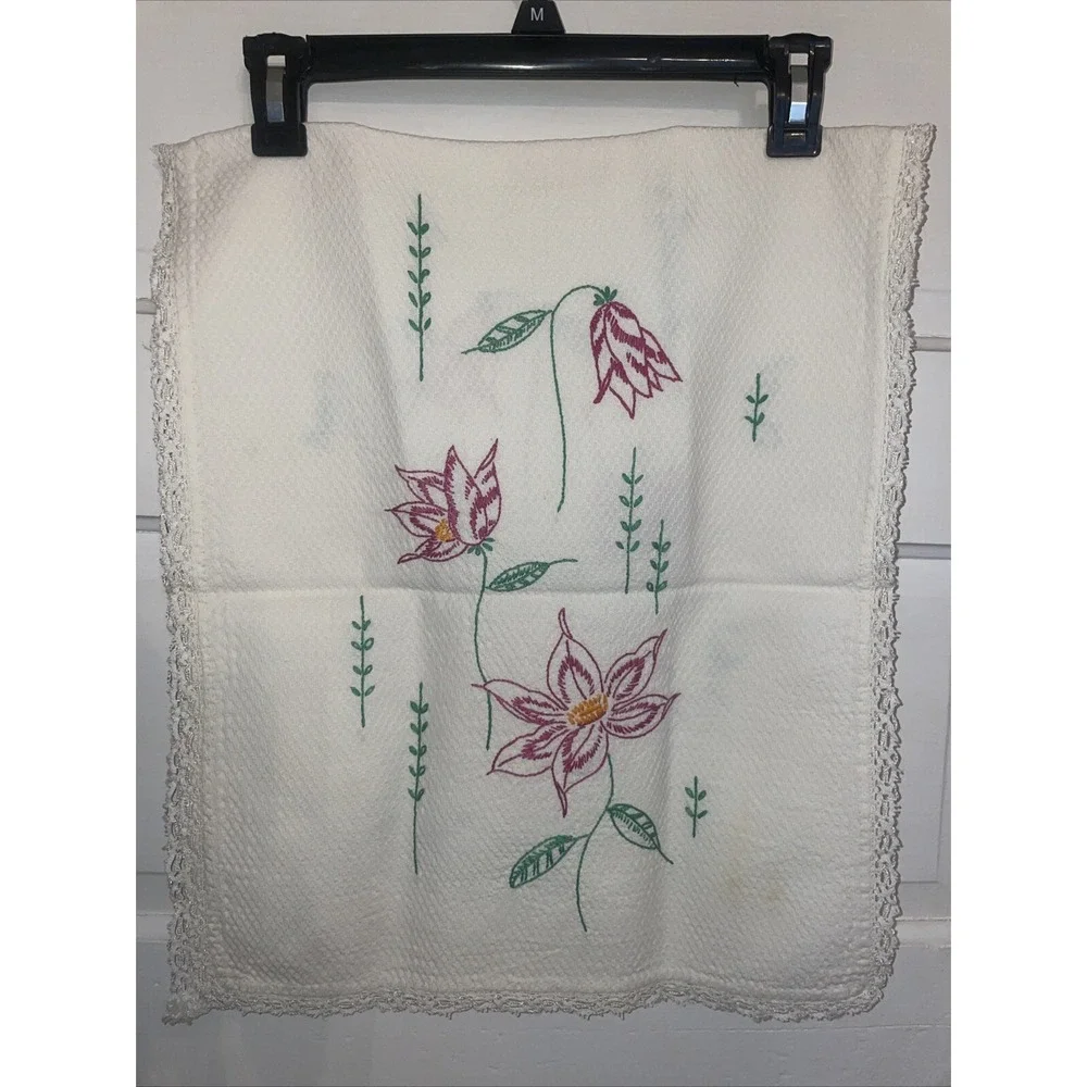 Lovely Vintage Embroidered Table Runner Dresser Cover Scarf With Crochet Trim